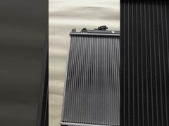 Excavador Replacement 1432296 del radiador del tanque de agua del radiador E303 del agua pequeño