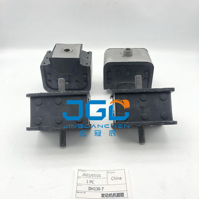 Partes de excavadora Doosan Daewoo DH130-7 Adhesivo a prueba de choques de caucho para pie de motor.