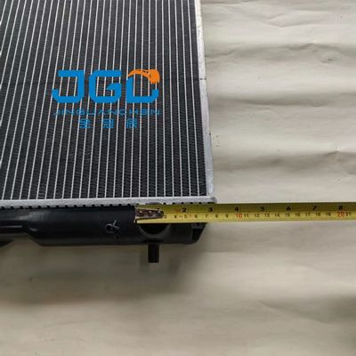 Montaje RD41142300 del radiador del tanque de agua KX161-3