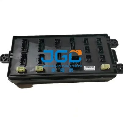 La caja SK350-8 del fusible es conveniente para las piezas de maquinaria de construcción del excavador YN24E00016F2