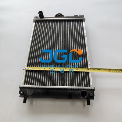 Excavador Accessories de los accesorios de la maquinaria de la ingeniería del radiador del tanque de agua YM30-6