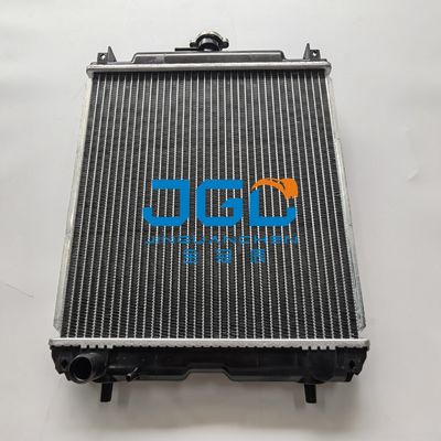 Excavador Accessories RC411-42300 del motor D1703 del radiador KX91-3 U35 U35-3 del tanque de agua