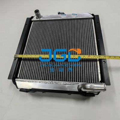 Accesorios del excavador del radiador 20T-03-71110 del tanque de agua PC50UU PC40-7