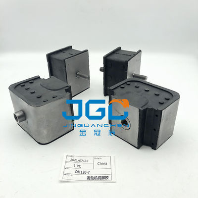 Partes de excavadora Doosan Daewoo DH130-7 Adhesivo a prueba de choques de caucho para pie de motor.