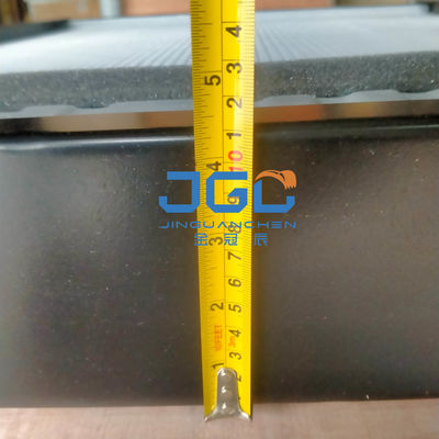 R225-7 R210 R210-7 R215 RC215-7 RD220-7 Radiador de tanque de agua OE 11N6-43011 Para el motor de excavadora Hyundai