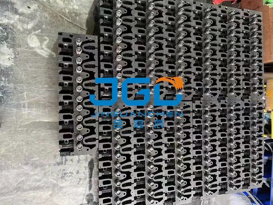D6E Ensamblaje de la cabeza del cilindro del motor de excavadora 04292633 Partes de repuesto de Trusted