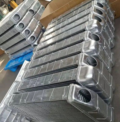 Radiador de buena calidad E200B Excavadora Ingeniería Aplicación Entrega rápida