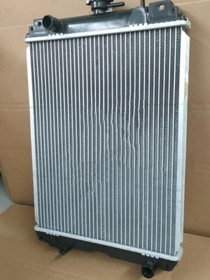 21U-03-3111 Radiador de depósito de agua 1 Para PC27MR-1 PC28UU-3 PC30MR-1 PC30UU-3