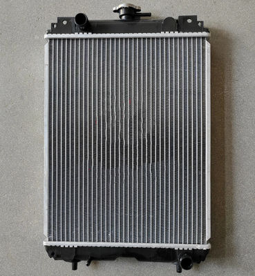 21U-03-3111 Radiador de depósito de agua 1 Para PC27MR-1 PC28UU-3 PC30MR-1 PC30UU-3