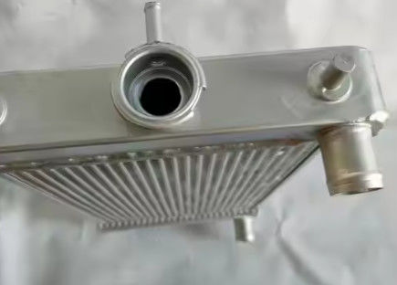 Radiador PC18 de alta calidad para excavadora fábrica de aluminio