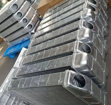 R130-5/7 Radiador de excavadora con material de aluminio