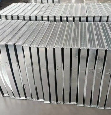 Radiador de excavadora R130 de buena calidad para excavadoras