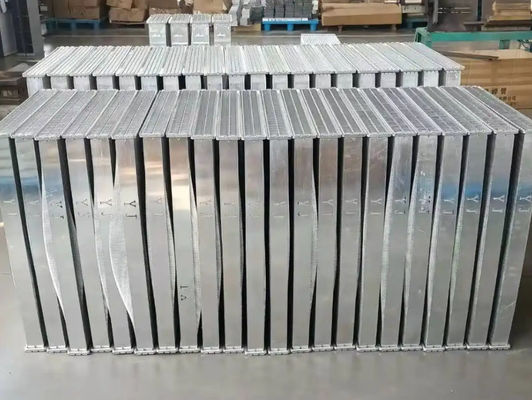 Radiador para excavadora ZAX200-6 Material de aluminio para aplicaciones de ingeniería