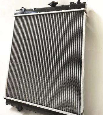 Fuente de fábrica del tanque de agua de la excavadora EX75U