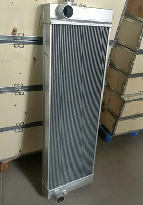 La cantidad de agua que se puede extraer de un tanque de agua de excavadora ZAX360-3G Radiador XB00001051