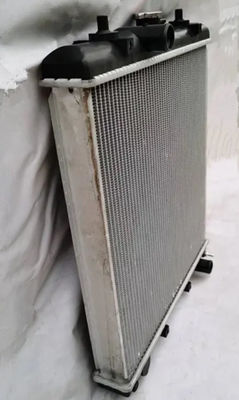 Tanque de agua de buena calidad KX165 Radiador para la fábrica de excavadoras directo
