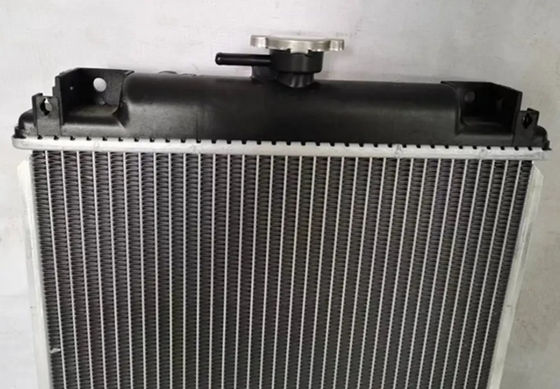 Radiador de tanque de agua Assy RA221-42300 para excavadora Kubota U15 U17 U15-3 U17-3