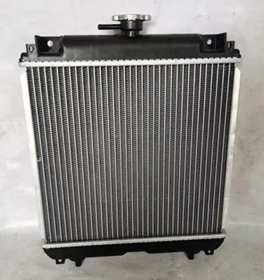 Radiador de tanque de agua Assy RA221-42300 para excavadora Kubota U15 U17 U15-3 U17-3