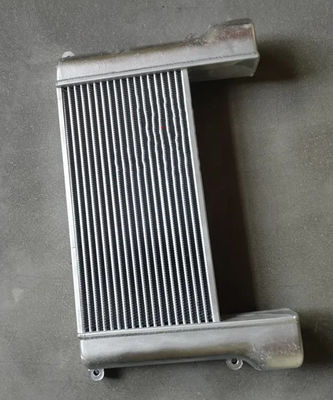 ZAX120-6 ZAX120 ZAX110 ZAX130 ZAX135 Refrigerador de aire de carga de la excavadora Refrigerador intermedio