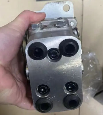 Válvula del pedal de la excavadora 702-16-04250 palanca de control de desplazamiento 702-16-01861 702-16-01542 Para PC78 PC200-7 PC200-8