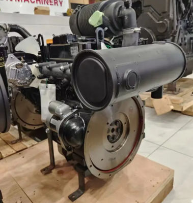 El motor diesel original de Yanmar es el motor 3TNV82A-SNN con EPA 16.6KW 2200RPM