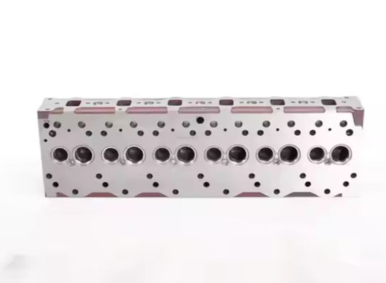 6D95 Cabeza del cilindro El componente esencial para los motores diesel en la industria de la construcción